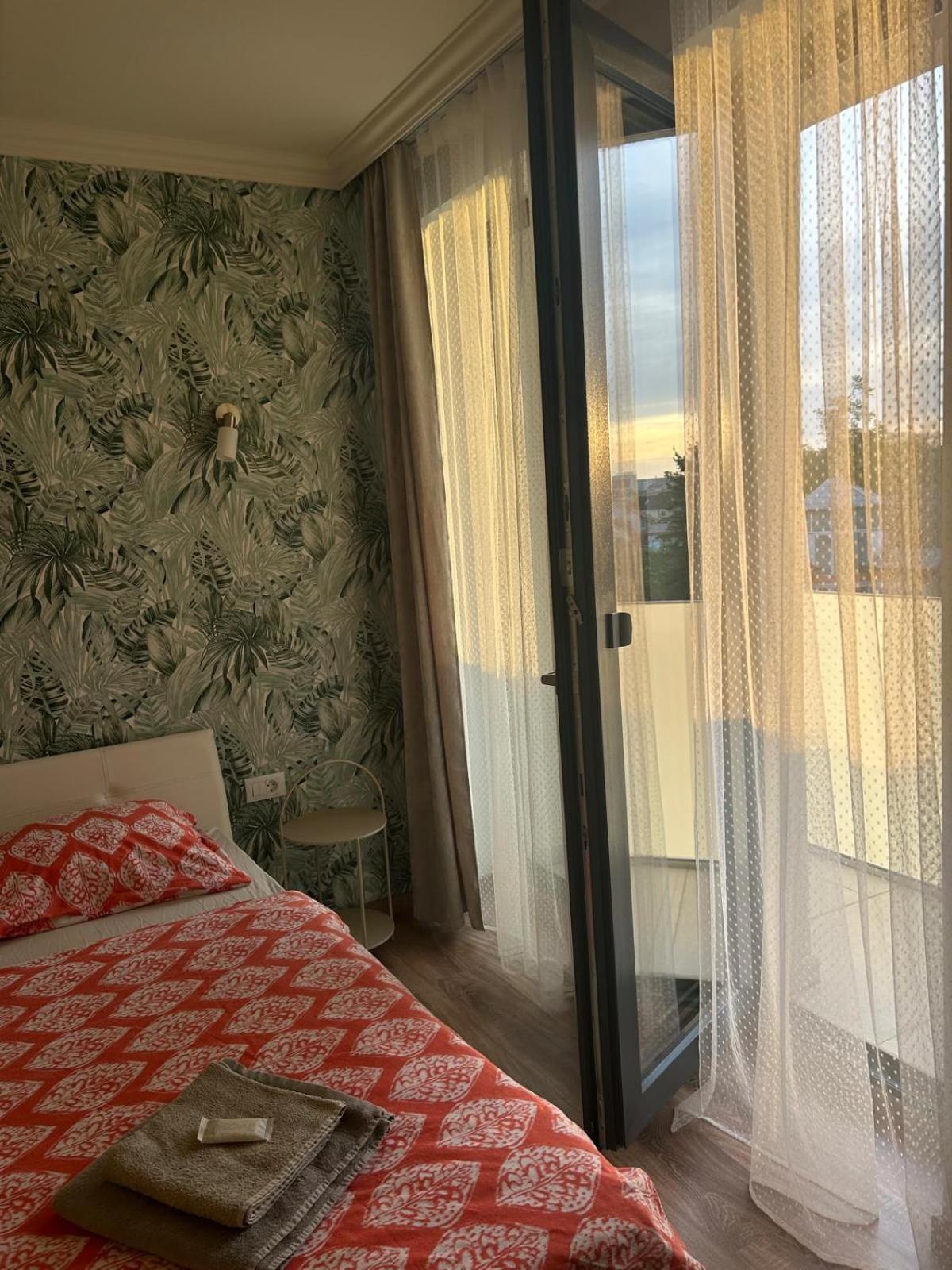 Becca'S Downtown Apartment With Private Parking Gran Varadino Esterno foto